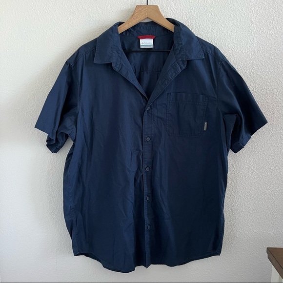Columbia Men’s Blue Button Front Casual Shirt Large - Picture 1 of 6